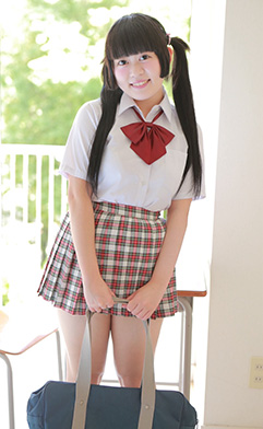 ¼